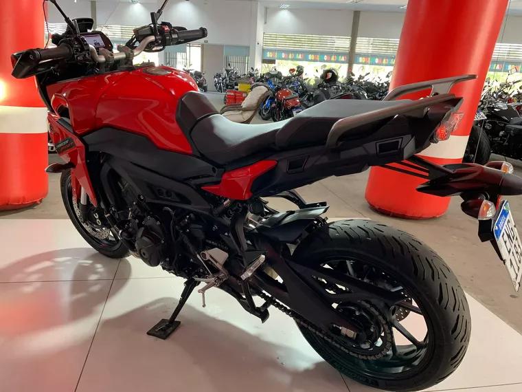 Yamaha MT-09 Vermelho 11