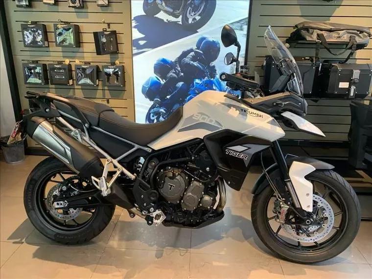 Triumph Tiger 900 Branco 1