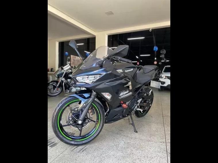 Kawasaki Ninja Cinza 2