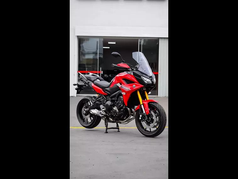 Yamaha Tracer 900 Vermelho 1