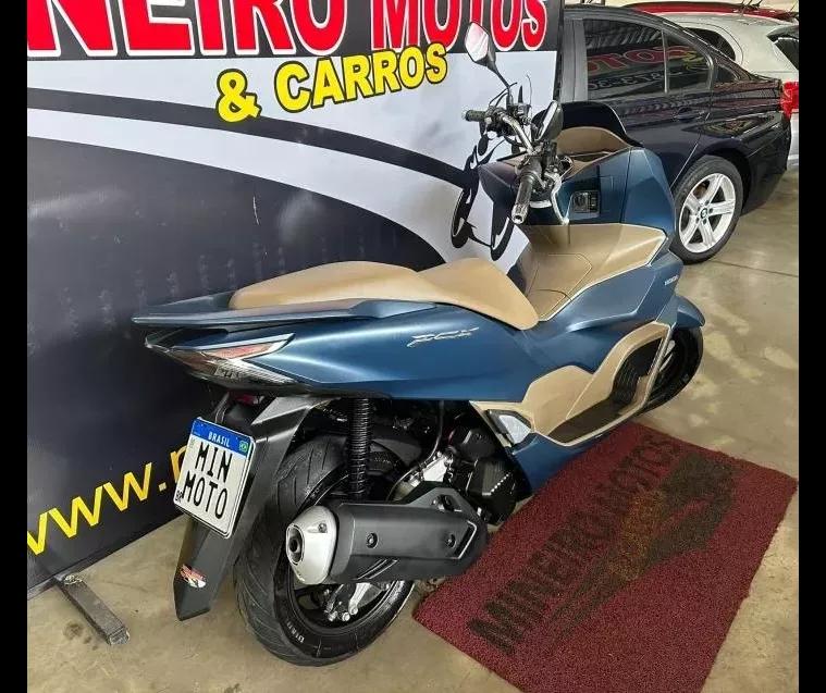 Honda PCX Azul 4