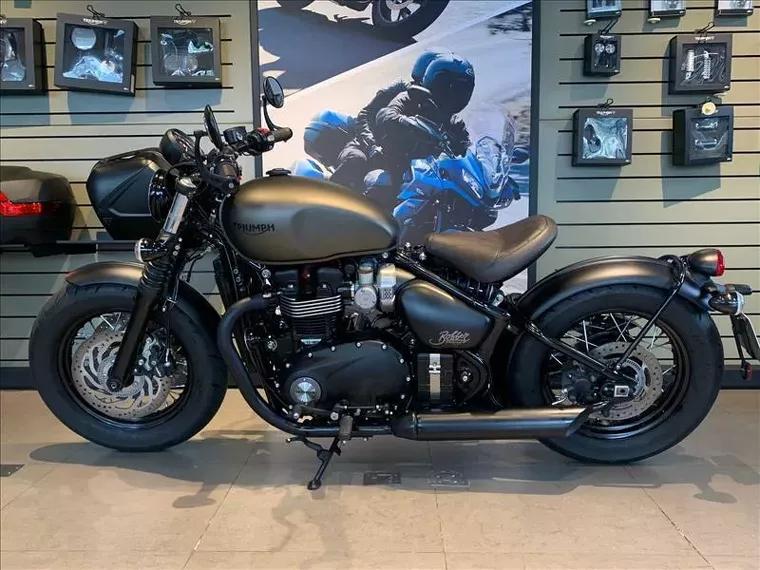 Triumph Bobber Cinza 3