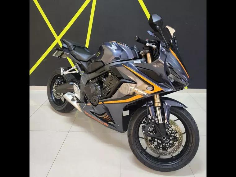 Honda CBR 650 Cinza 1