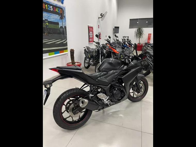 Yamaha YZF R3 Preto 4