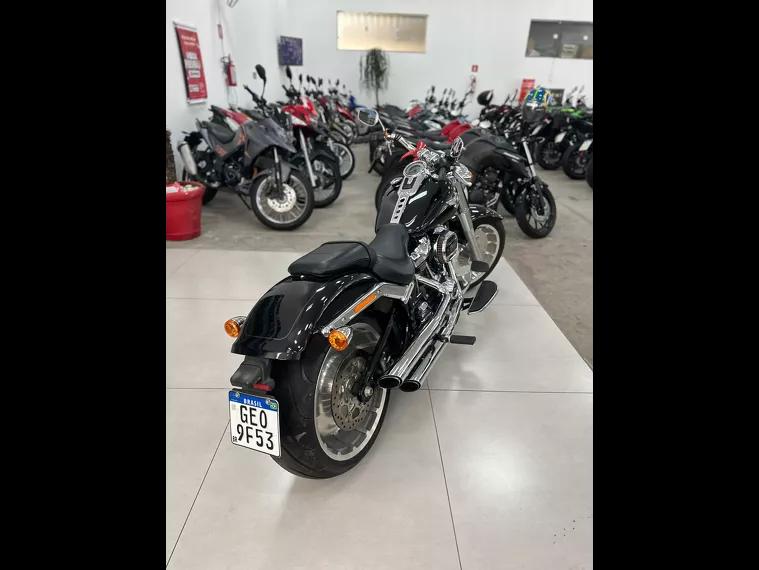 Harley-Davidson Fat Boy Preto 19