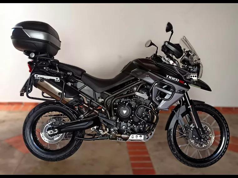 Triumph Tiger 800 Verde 2