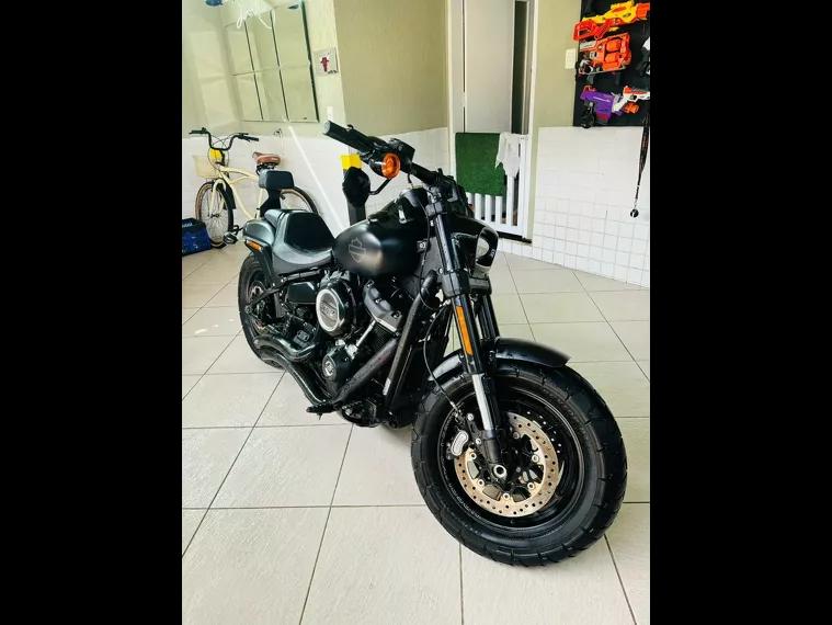 Harley-Davidson Fat Bob Preto 6