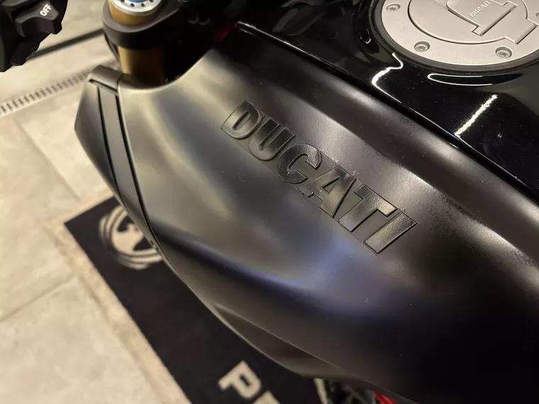 Ducati Diavel Preto 11