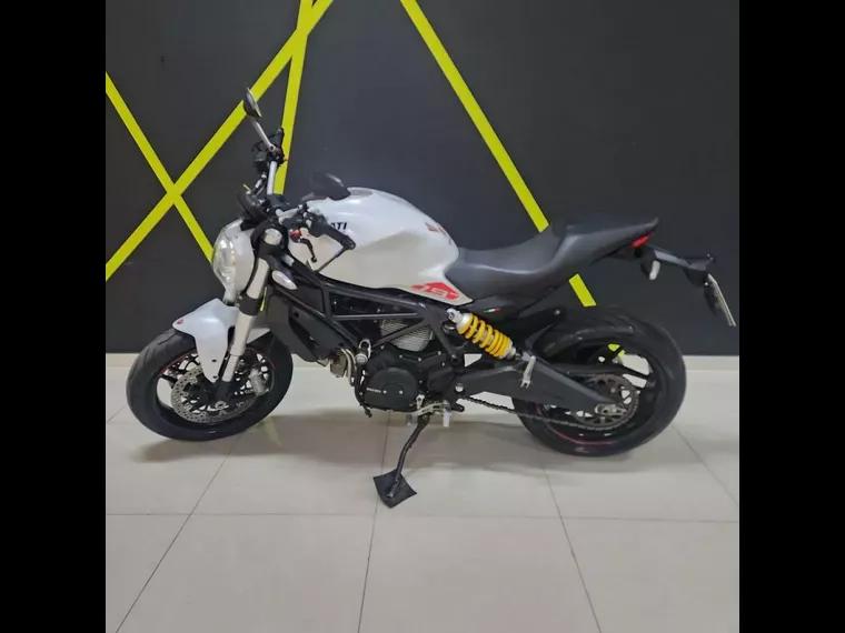 Ducati Monster Branco 3