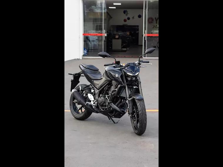 Yamaha MT-03 Azul 42