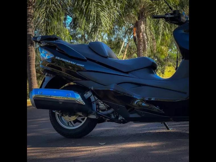 Suzuki Burgman Preto 3