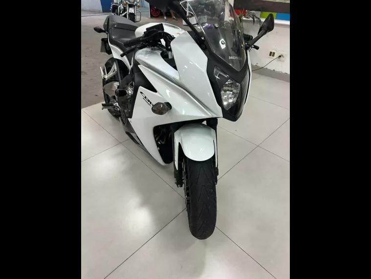 Honda CBR 650 Branco 21