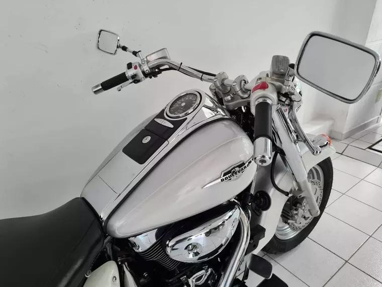 Suzuki Boulevard Branco 6