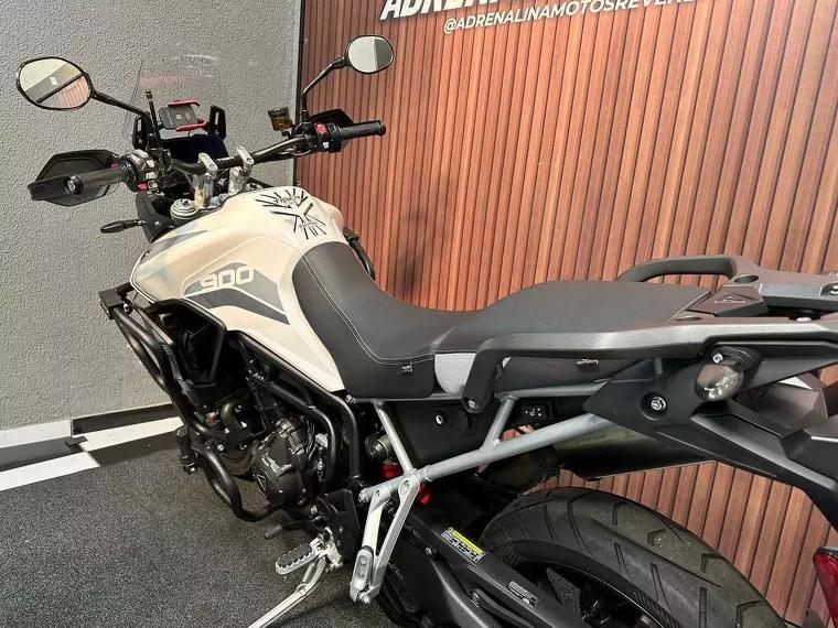 Triumph Tiger 900 Branco 5