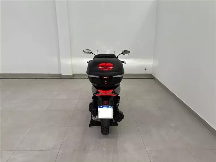 Honda PCX Prata 7