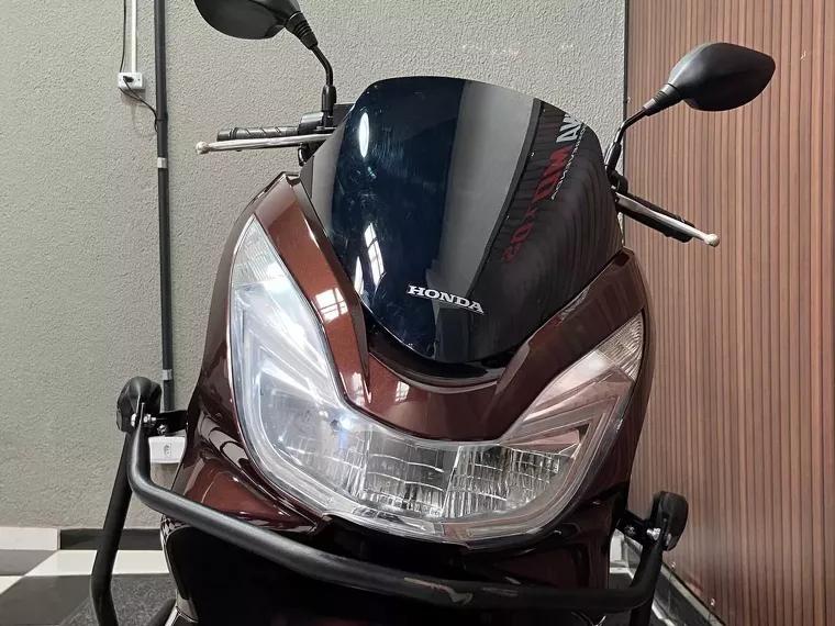 Honda PCX Marrom 3