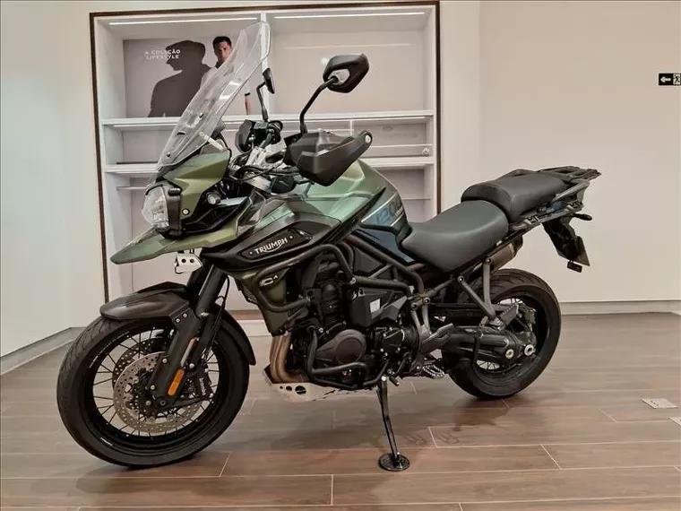 Triumph Tiger 1200 Verde 6