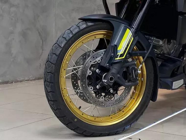 Suzuki V-Strom Amarelo 7