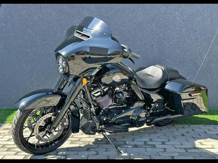 Harley-Davidson Street Glide Preto 3