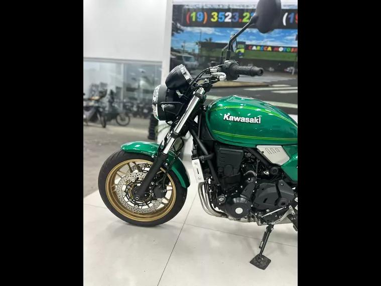 Kawasaki Z 650 Verde 11