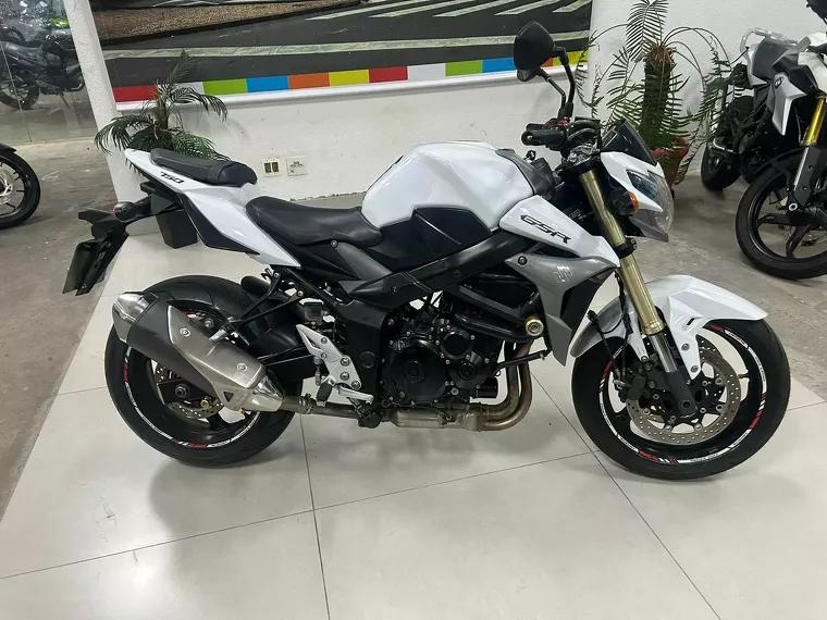 Suzuki GSR Branco 1