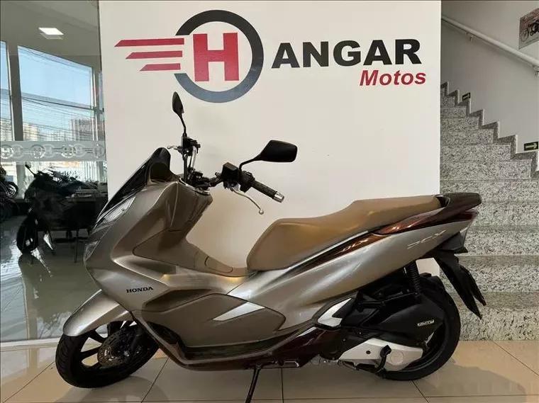 Honda PCX Prata 2