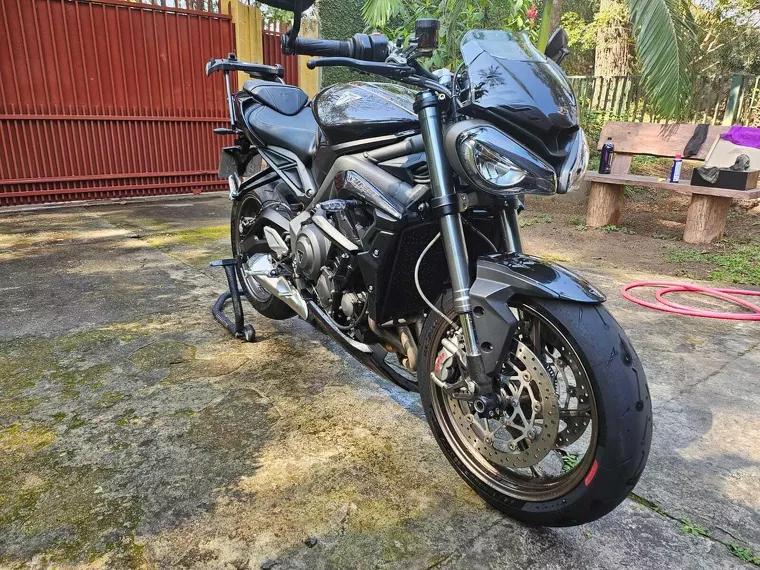 Triumph Street Triple Preto 2