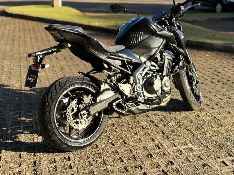 Kawasaki Z Preto 11