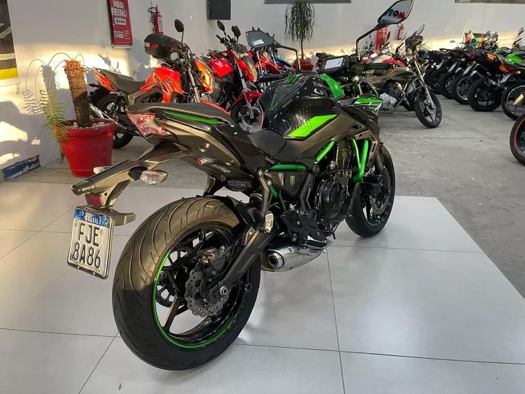 Kawasaki Z 650 Verde 8