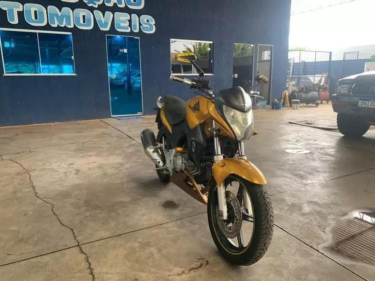 Honda CB 300 Amarelo 1