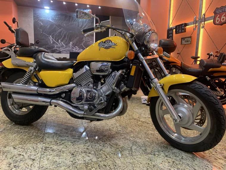 Honda Magna 750 Amarelo 1