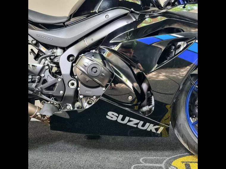 Suzuki GSX-R Preto 8