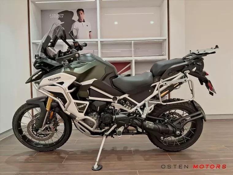 Triumph Tiger 1200 Verde 5