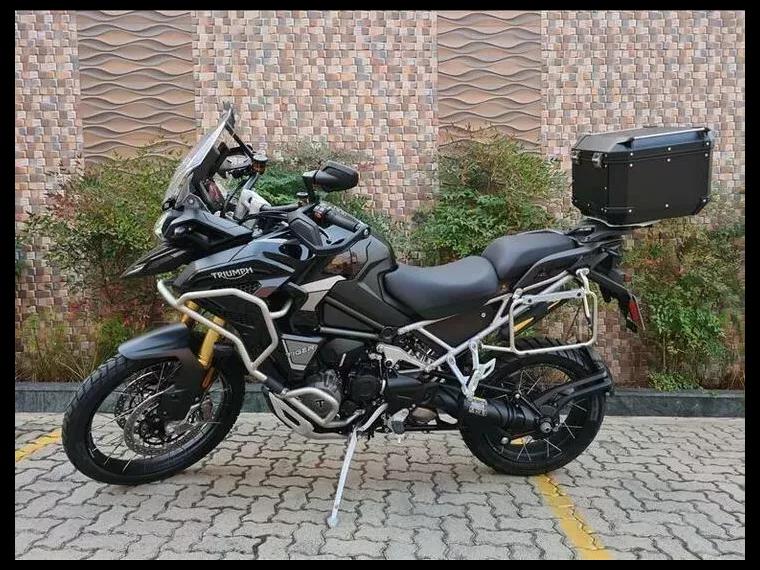 Triumph Tiger 1200 Preto 9