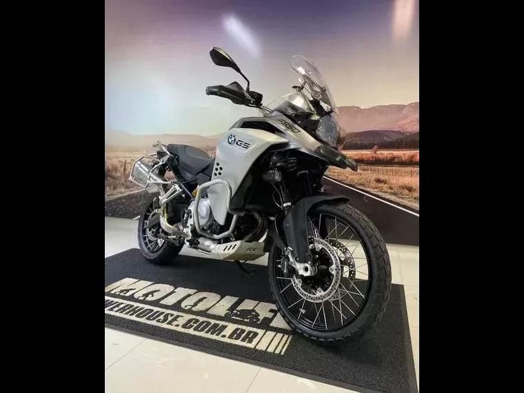 BMW F 850 Cinza 6