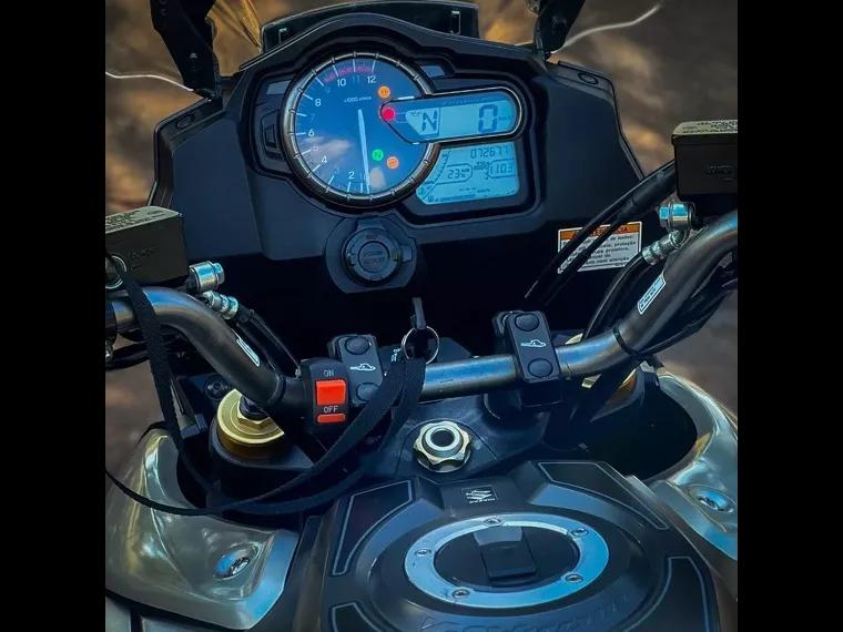 Suzuki V-Strom Cinza 4