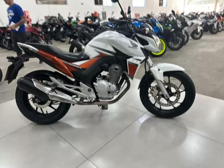 Honda CB Twister Branco 9