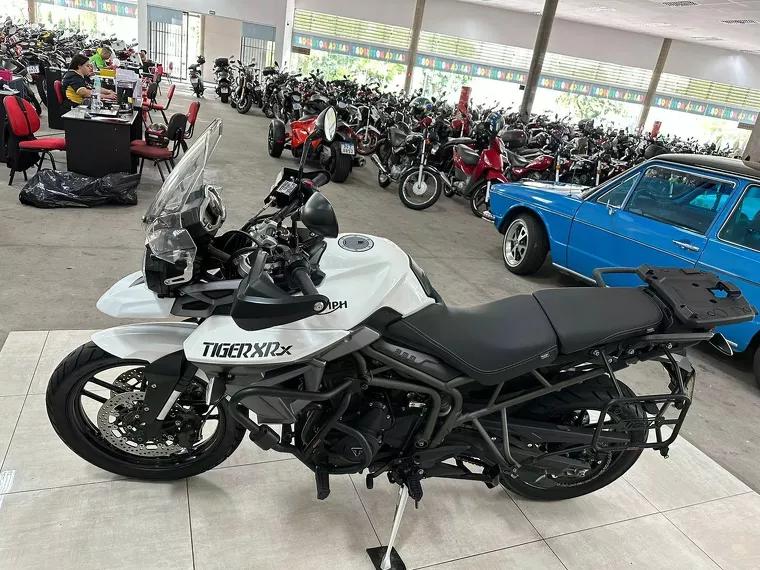 Triumph Tiger 800 Branco 29