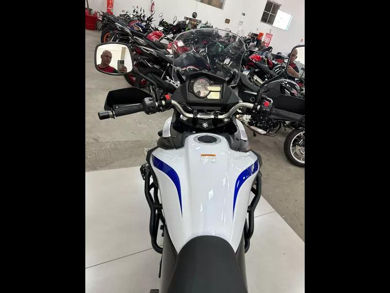 Suzuki V-Strom Branco 18