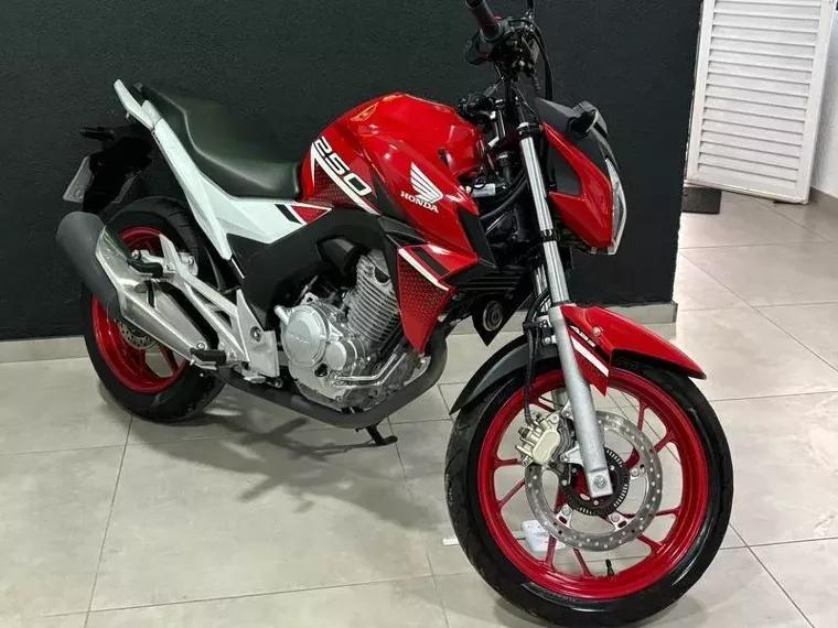 Honda CB Twister Vermelho 4