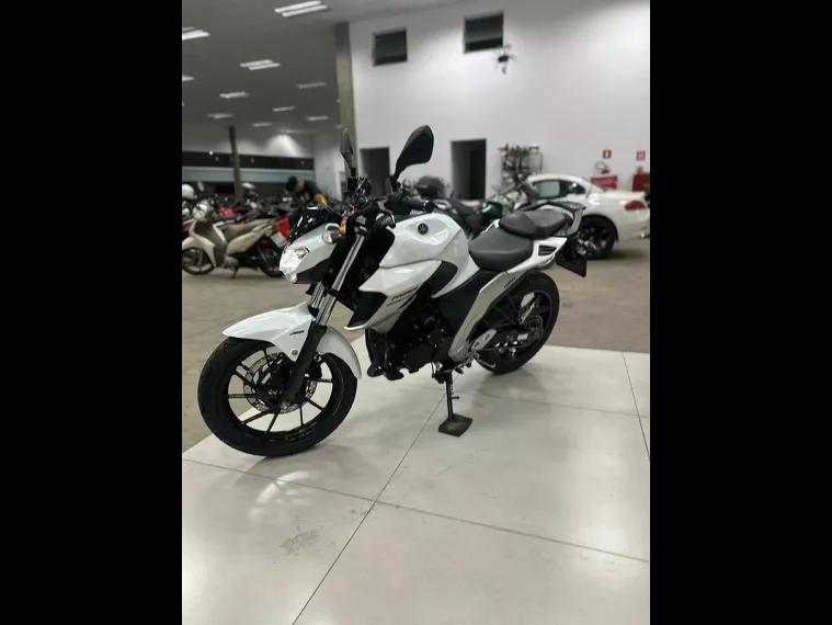 Yamaha Fazer 250 Branco 3