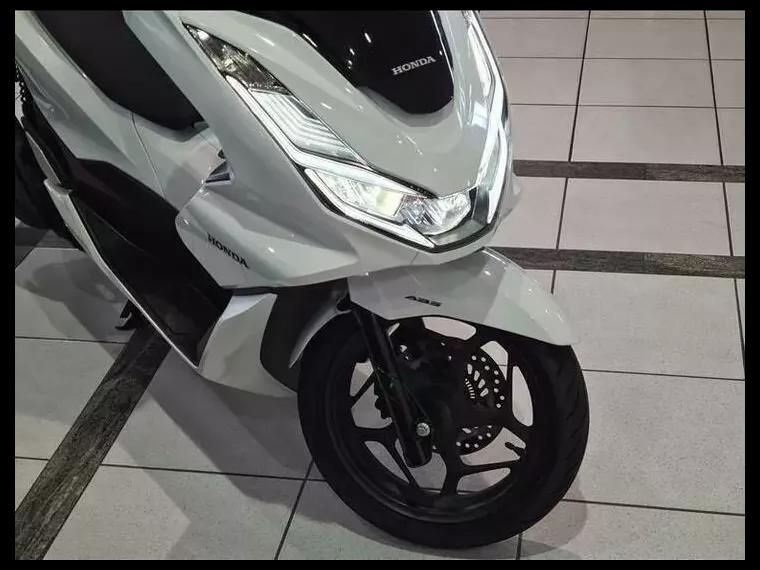 Honda PCX Branco 2