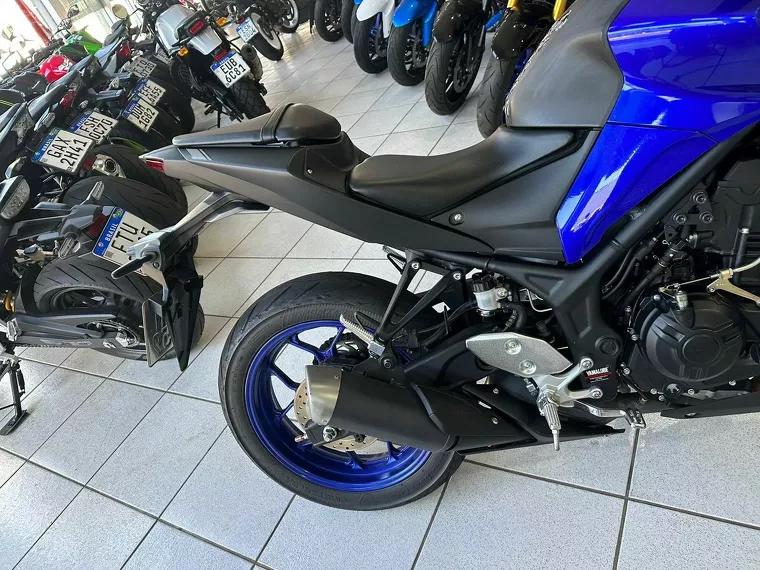 Yamaha MT-03 Azul 13