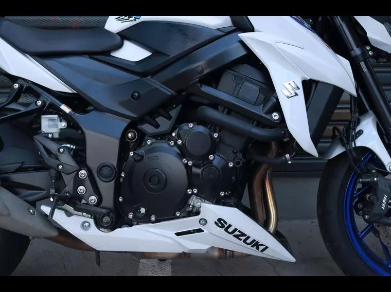 Suzuki GSX-S Branco 4