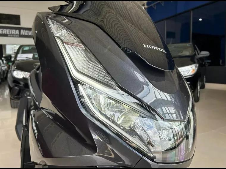 Honda PCX Cinza 9