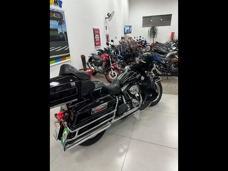 Harley-Davidson Electra Glide Preto 17