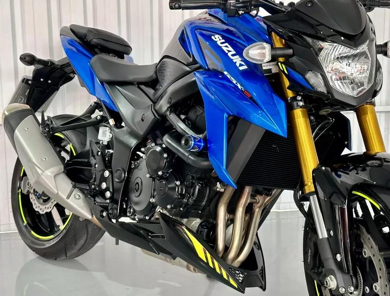 Suzuki GSX-S Azul 2