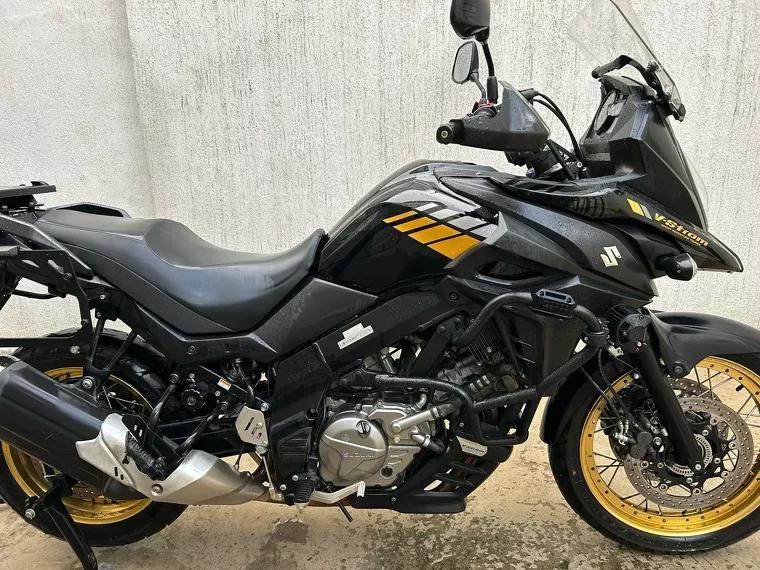 Suzuki V-Strom Preto 4