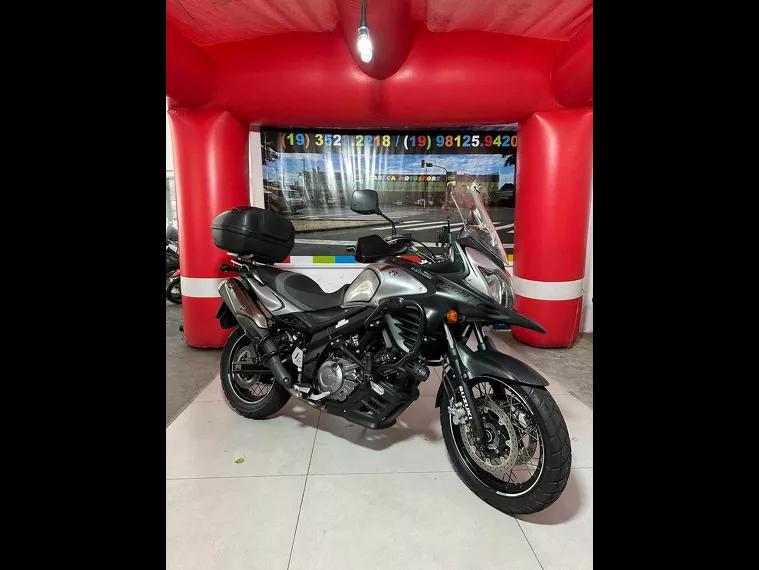 Suzuki V-Strom Prata 28