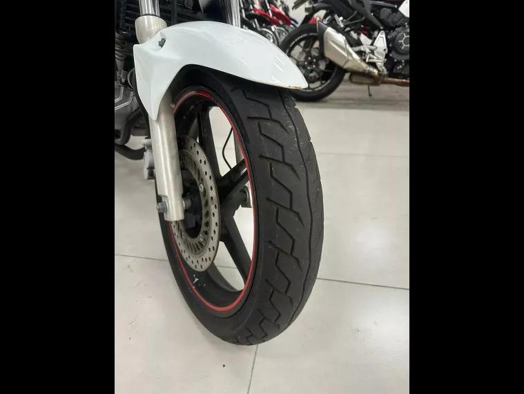 Honda CB 300 Branco 18